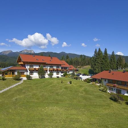 Landhotel Zum Bad Krün Kültér fotó