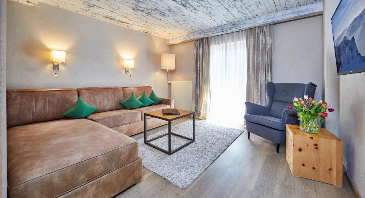 Landhotel Zum Bad Krün Kültér fotó