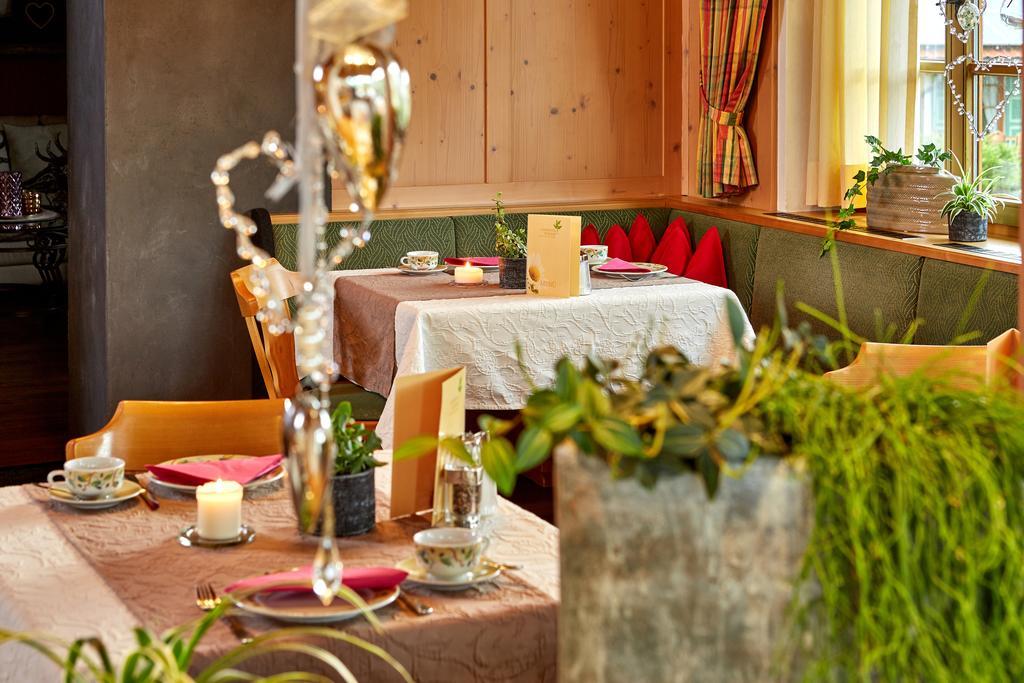 Landhotel Zum Bad Krün Kültér fotó